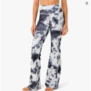 Monochrome Tie-Dye Flare Leggings